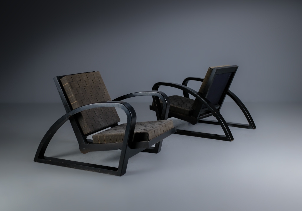 Three Position Armchairs: overview of the chairs side by side facing opposite directions, one showing its back