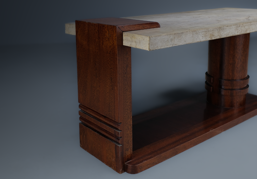 Table Basse Art Deco: détail de la jambe rayée