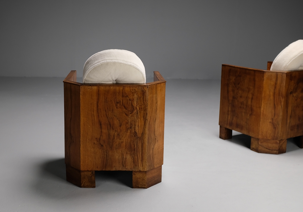 Art Deco Cubic Chairs: View of the back, detail on the wood 