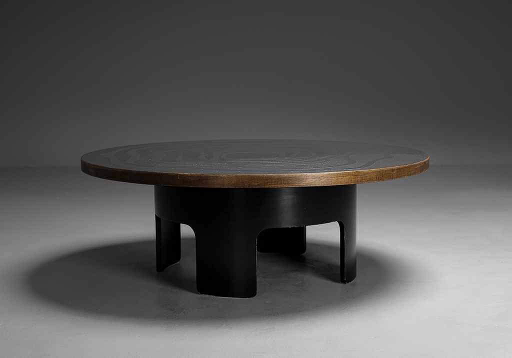 Round Coffee Table in Engraved Steel and Wood: Front view