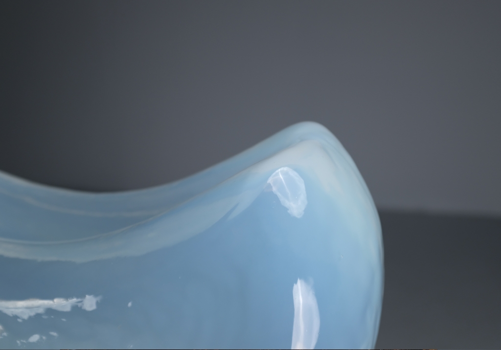 Aghia Lamp: detail of the upper corner of the murano glass diffuser