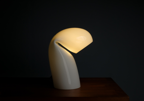 White Bissa lamp by Gino Vistosi: Side view of lit lamp