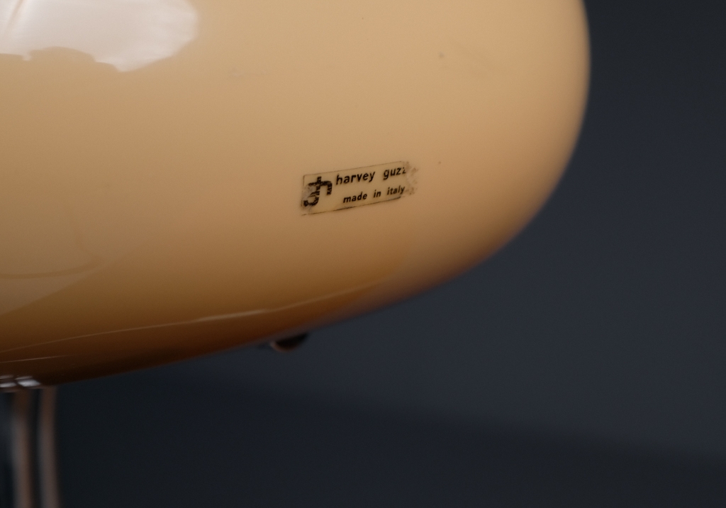Quadrifoglio Lamp Edited by Guzzini: detail of the Guzzini publisher's label