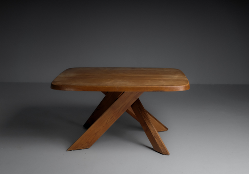 T35B table by Pierre Chapo: seen from the side, we see the patina on the top and legs
