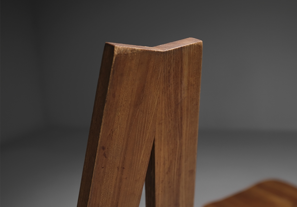 Pierre Chapo S45 chairs : details on the back of the chair