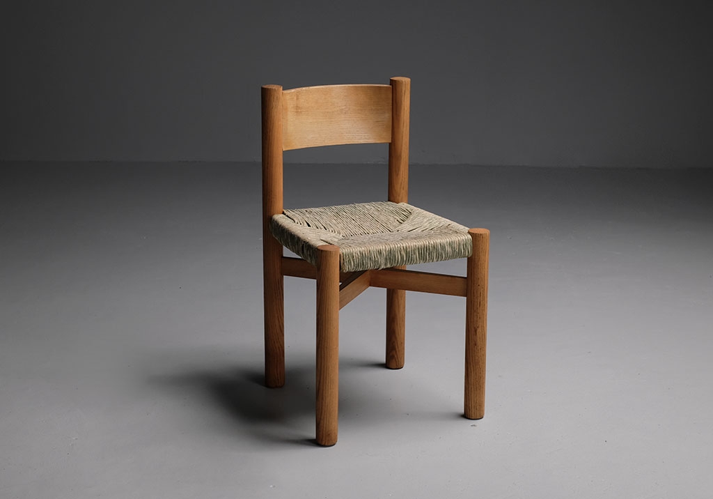 Méribel chair by Charlotte Perriand: Overall view of the front