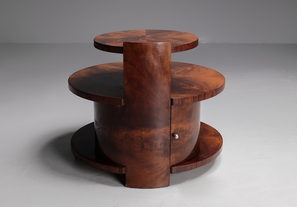 Art Deco Side Table: Overview of the back