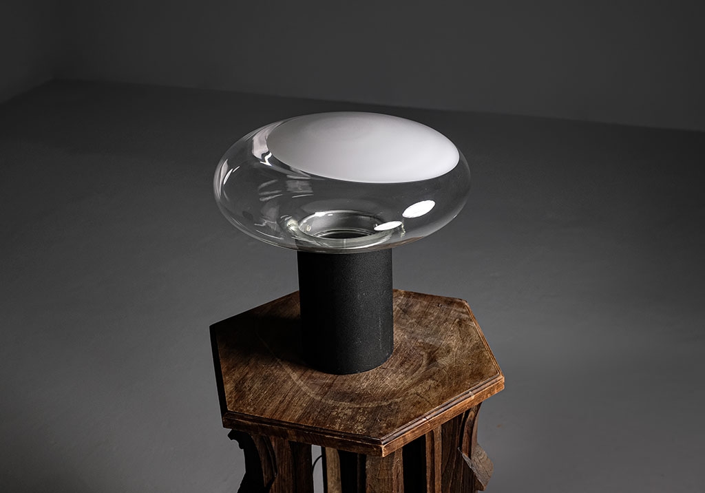 Lampe de Roberto Pamio : Vue plongeante de la lampe éteinte