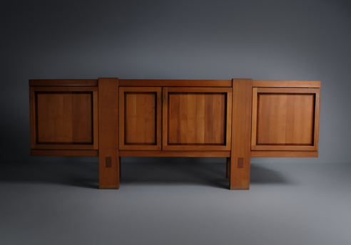 R16 Sideboard by Pierre Chapo: Front view, we can appreciate the large size and the different sizes of the body compartments