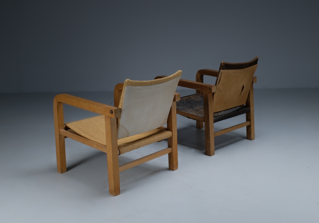 Beech Armchairs: back overview of both chairs next to each other